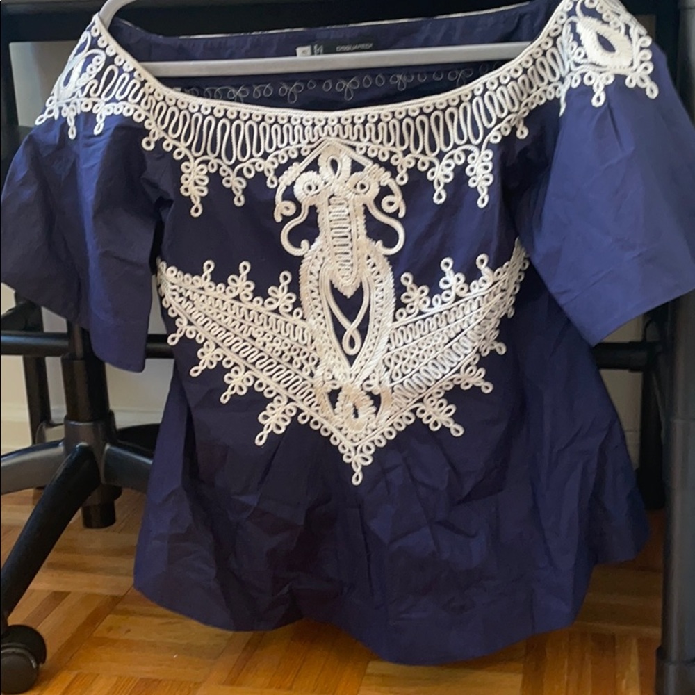 Navy blue and white embroidered DSQUARED blouse!!